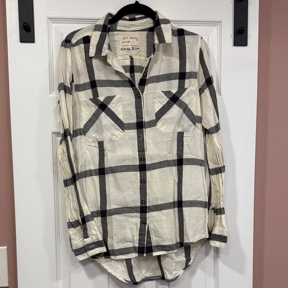 Girl Krazy Black and White Plaid Button Down Shirt